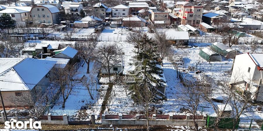 Casă cu 4 camere cu Canalizare în Central