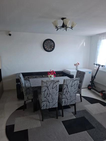 Apartament cu 3 camere decomandat în Decebal