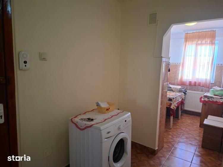 Apartament cu 2 camere semidecomandat în Malu Roșu