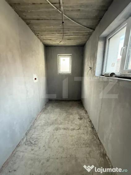 Casă cu 7 camere cu Teren 1676 Mp în Lupeni