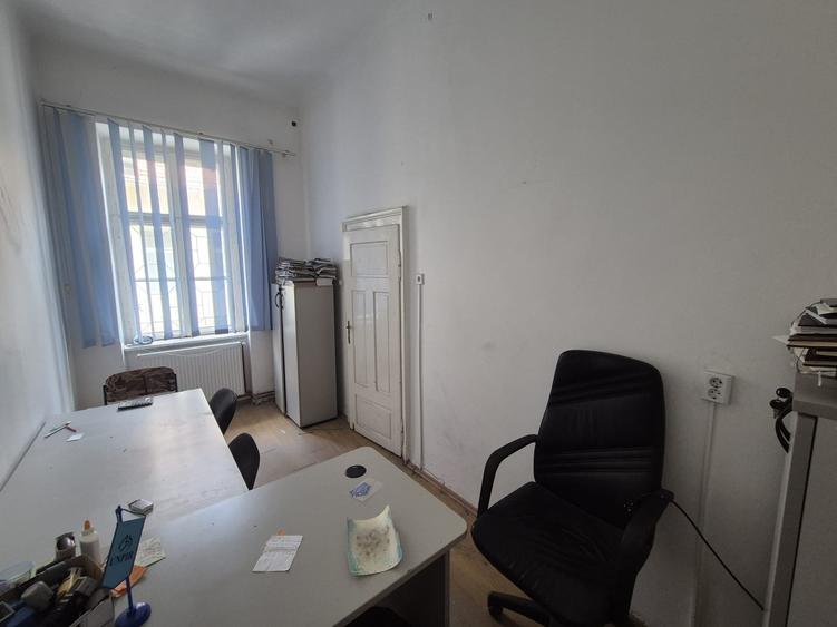 Apartament cu 2 camere nedecomandat în Central