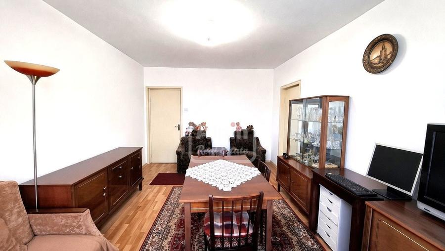 Apartament cu 3 camere circular, mobilat în Astra
