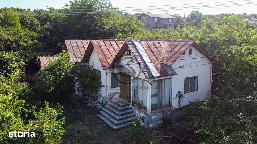 Casă cu 5 camere cu Teren 2407 Mp în Găgeni