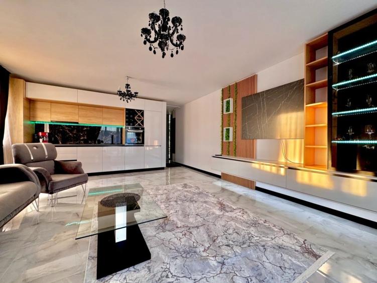 Apartament cu 3 camere decomandat în Central