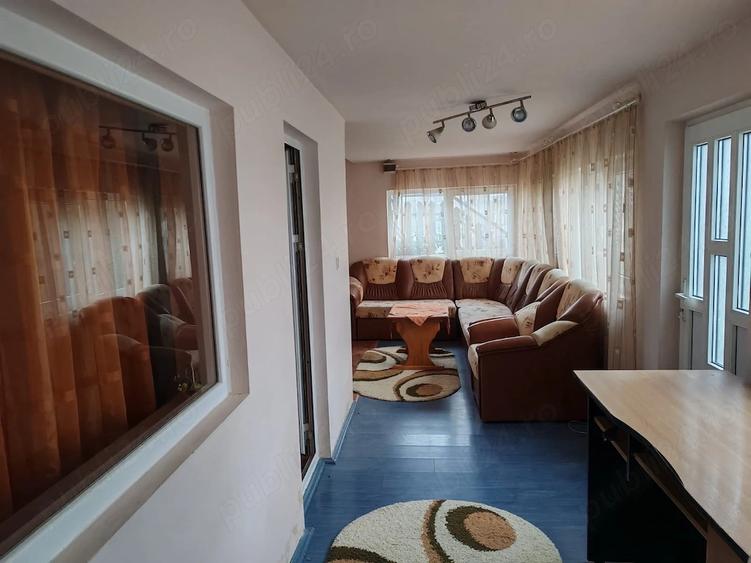 Casă cu 2 camere cu Teren 2600 Mp în Dărmănești