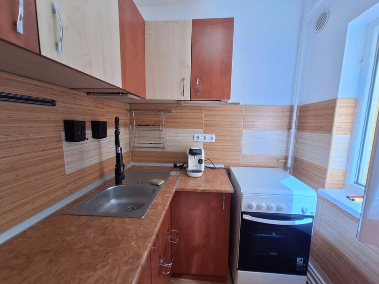 Garsonieră decomandată, mobilată în Freidorf