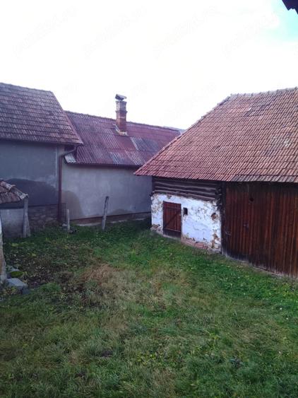 Casă cu 3 camere cu Teren 1500 Mp în Morlaca