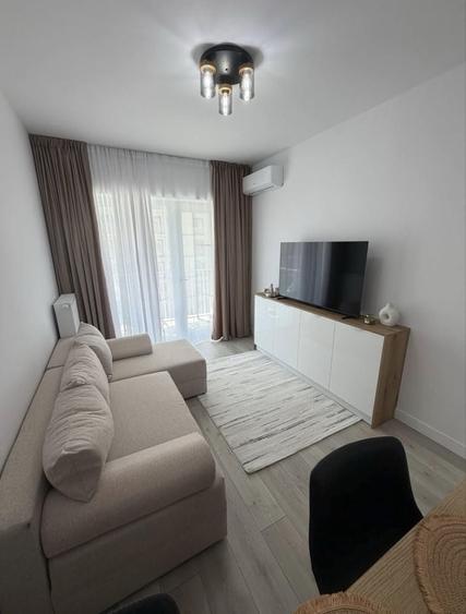 Apartament cu 2 camere în Baza 3