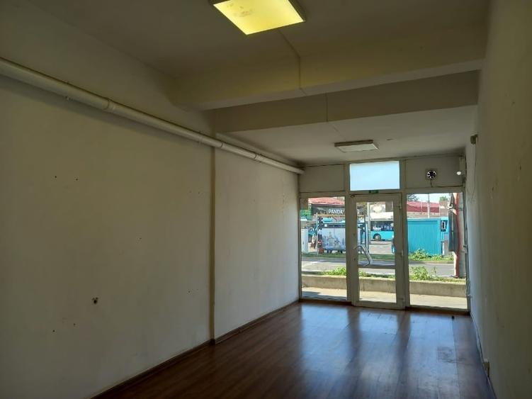 Spațiu comercial, de 30 mp, în Piața Centrală