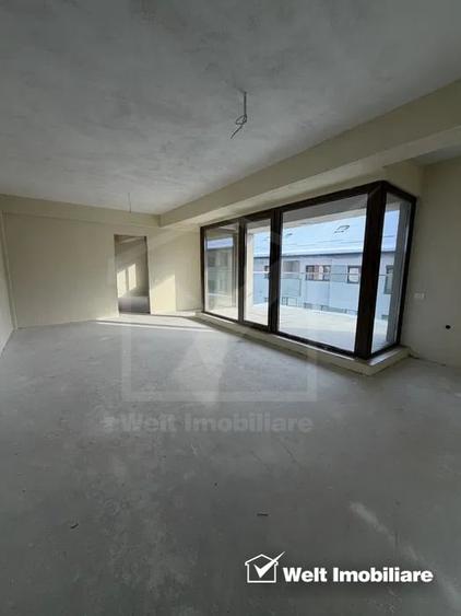 Apartament cu 3 camere semidecomandat, mobilat în Borhanci