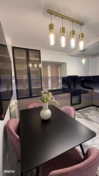Apartament cu 3 camere decomandat în Centrul Civic
