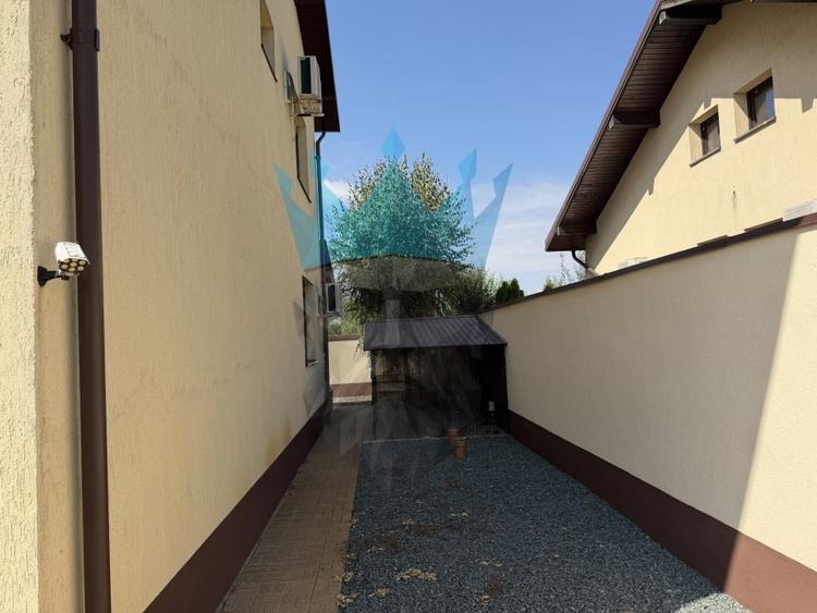 Duplex cu 4 camere cu Canalizare în Băneasa