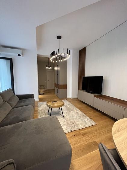 Apartament cu 2 camere decomandat în Herăstrău