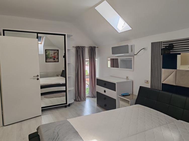 Apartament cu 3 camere semidecomandat în Central