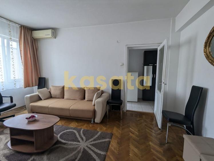 Apartament cu 2 camere semidecomandat, mobilat în Cișmigiu