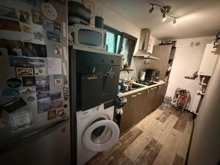 Casă individuală cu 3 camere cu Canalizare în Tunari