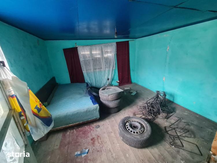 Casă cu 5 camere cu Teren 1496 Mp în Bocsig