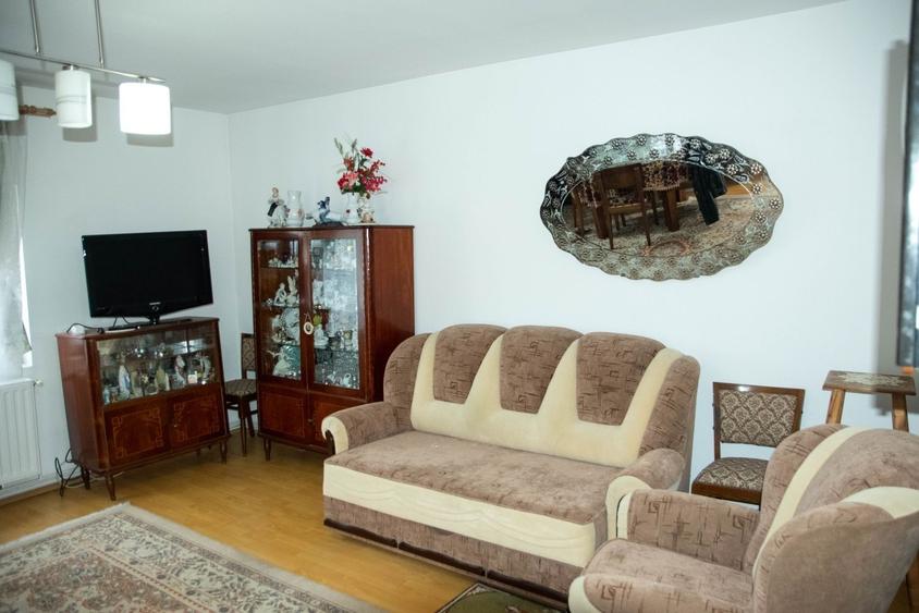 Casă cu 4 camere în Catalina