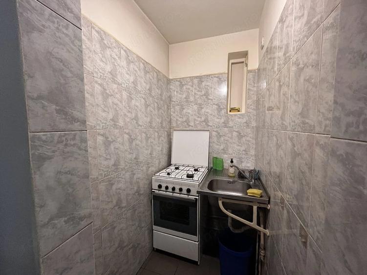 Apartament cu 2 camere decomandat în Confecții
