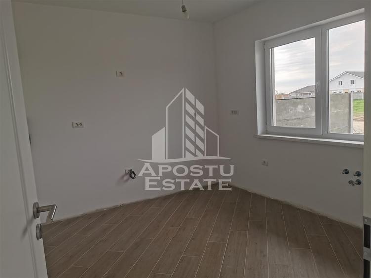 Casă individuală cu 4 camere cu Canalizare în Bucovăț (Remetea Mare)