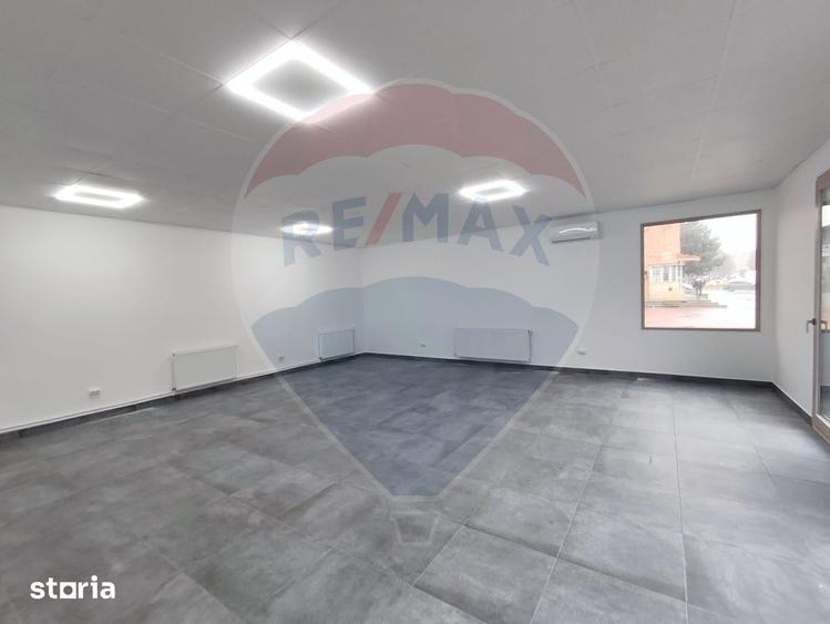 Spa?iu comercial de 80mp in zona Burdujeni - 8