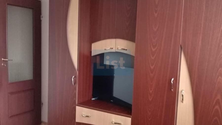 Apartament cu 3 camere decomandat în Micro 20