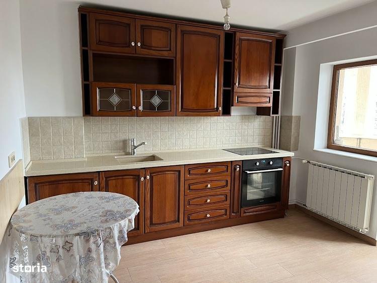 Apartament cu 3 camere decomandat, mobilat în Libertății