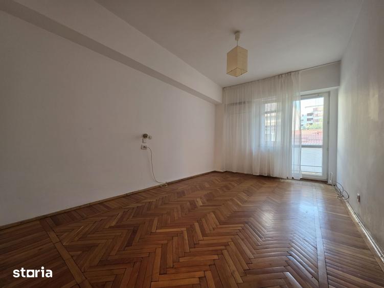Apartament cu 3 camere decomandat în 13 Septembrie