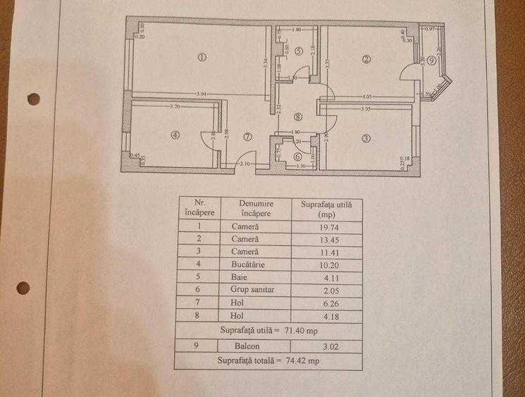 Apartament cu 3 camere decomandat în Faleza Nord