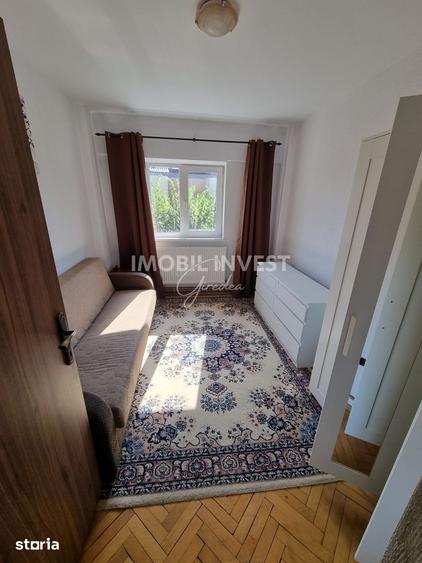 Apartament cu 3 camere decomandat în Central