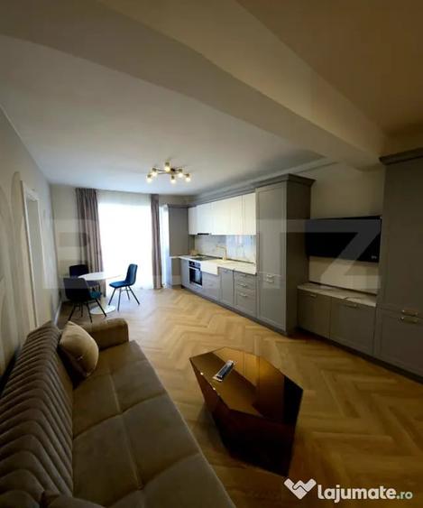 Apartament cu 3 camere decomandat în Central