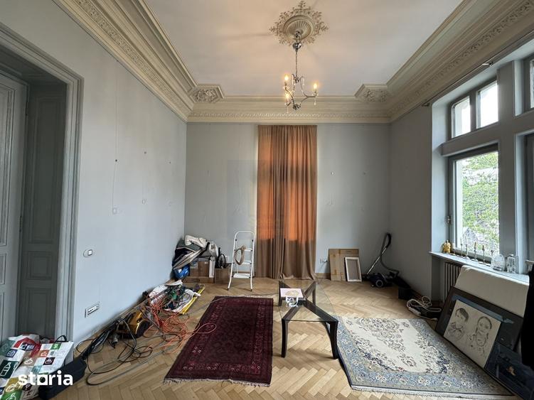 Casă cu Teren 684.23 Mp în Unirii