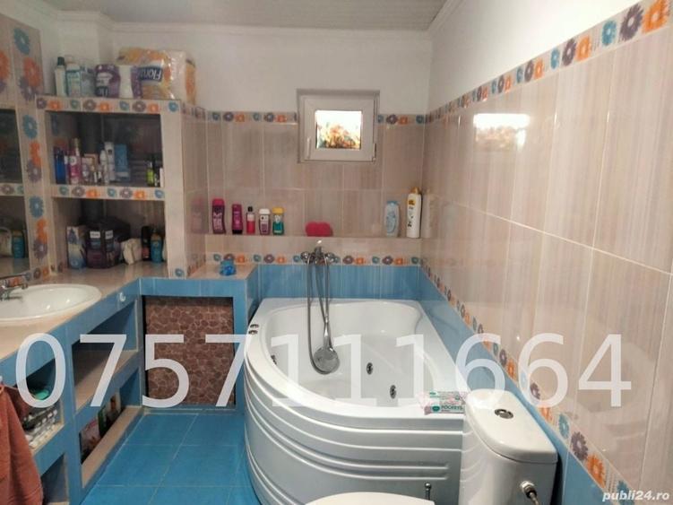 Casă cu 5 camere cu Teren 2100 Mp în Sălicea