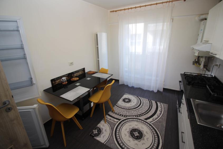 Apartament cu 2 camere decomandat în Theodor Pallady