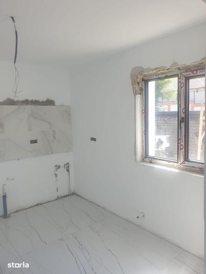 Casă cu 4 camere cu Teren 300 Mp în Valu lui Traian