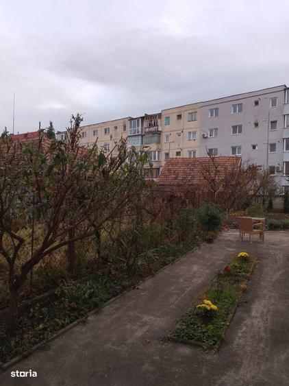 Casă cu 3 camere în Hurez