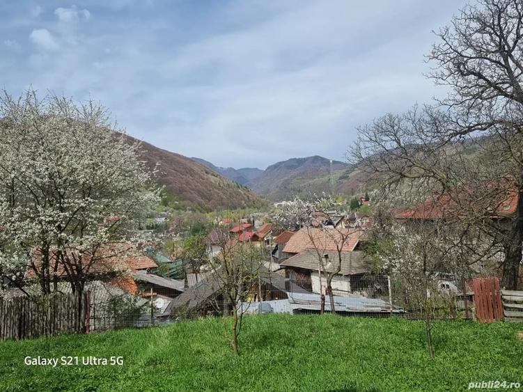 Casă în Moroeni