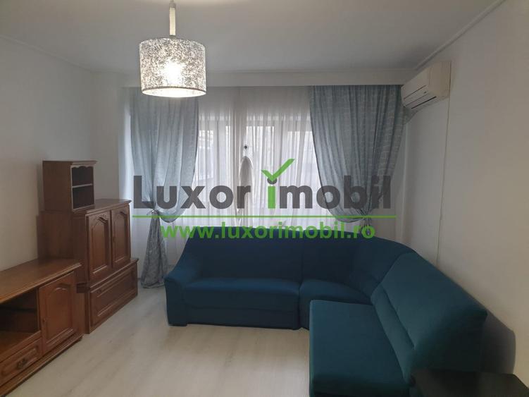 Apartament cu 3 camere decomandat în Centru Civic