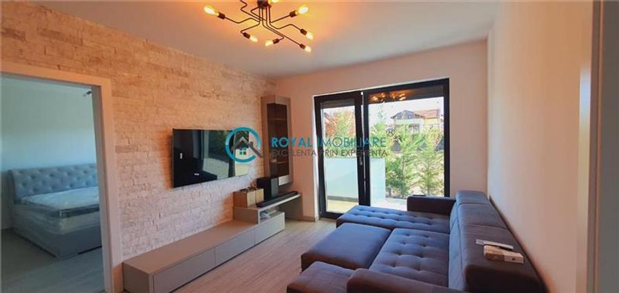 Apartament cu 3 camere decomandat în Albert