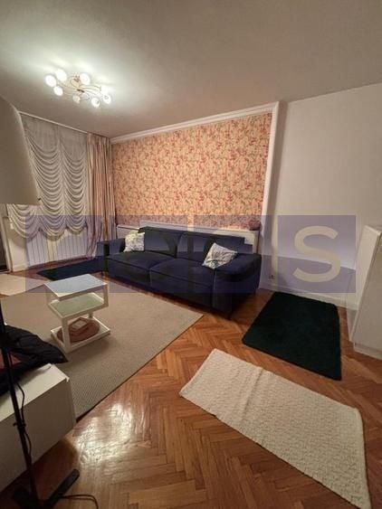 Apartament cu 3 camere decomandat, mobilat în Tineretului