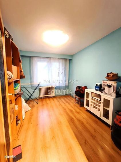 Apartament cu 4 camere decomandat în Ultracentral