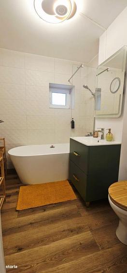 Apartament cu 4 camere în Astra