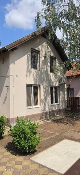 Casă cu 4 camere cu Teren 320 Mp în Dumbrăvița
