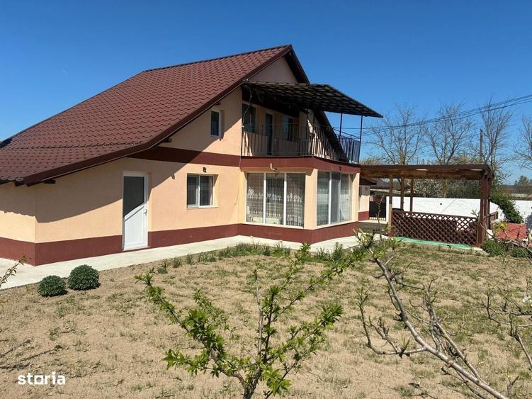 Casă cu 2 camere în Faleza Nord