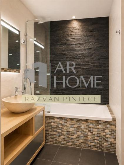Apartament cu 3 camere decomandat în Ultracentral
