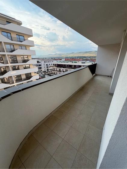 Apartament cu 3 camere decomandat în Florești