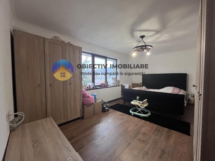 Casă cu 5 camere cu Teren 618 Mp în Viișoara
