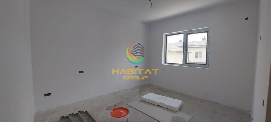 Duplex cu 4 camere cu Canalizare în Nord-Est