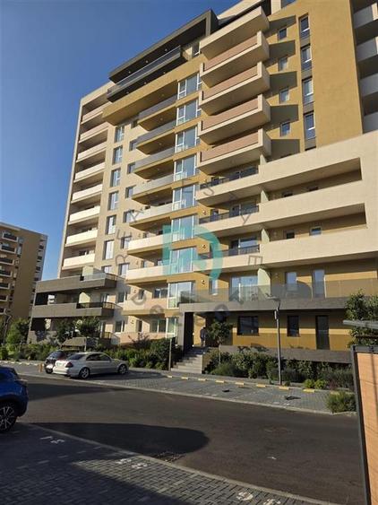 Apartament cu 3 camere decomandat în Astra