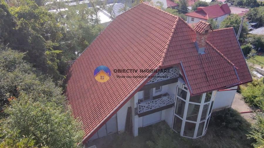 Casă individuală cu 6 camere cu Canalizare în Sărata